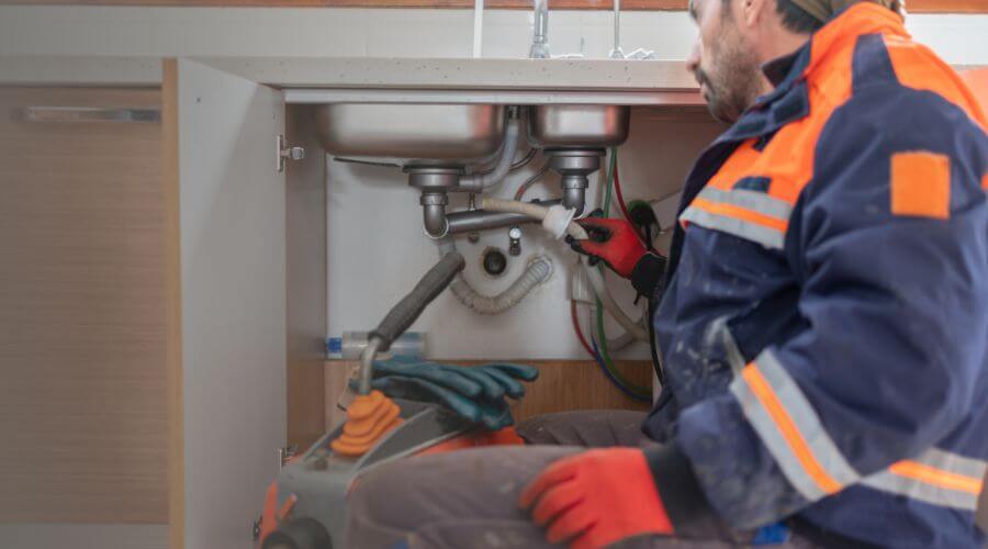 Professional tankless water heater installation in Maryland Heights, MO